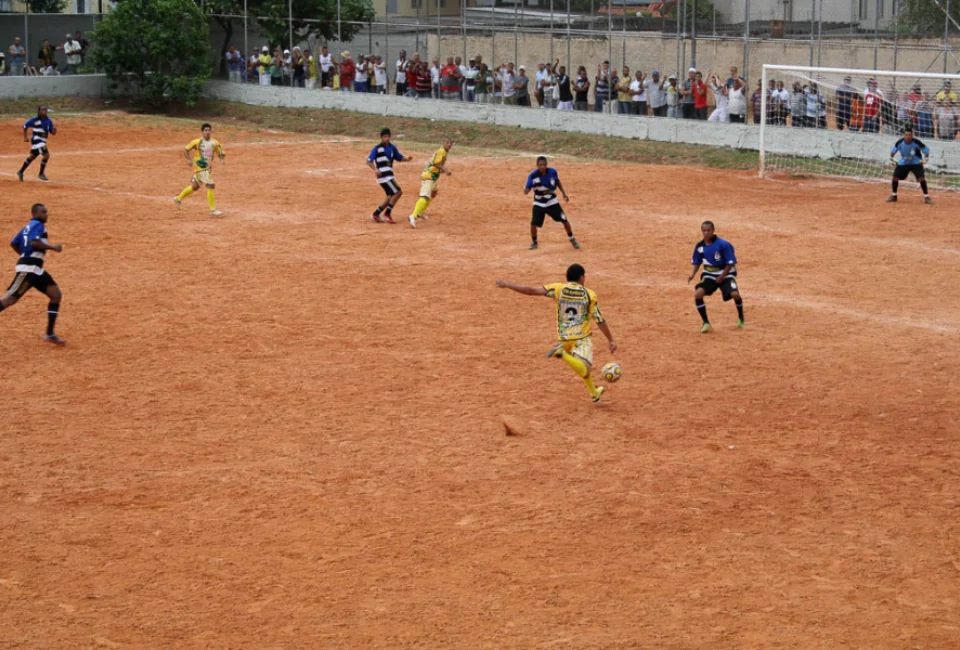 Futebol de várzea